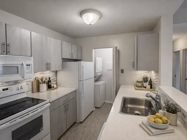 Village Club of Farmington Hills