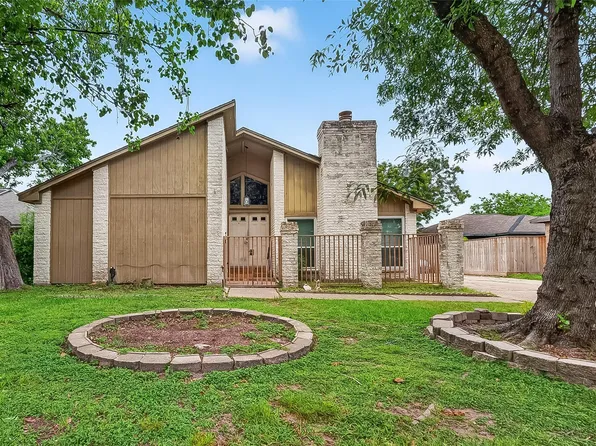 12811 Hidden Castle Dr, Houston, TX 77015