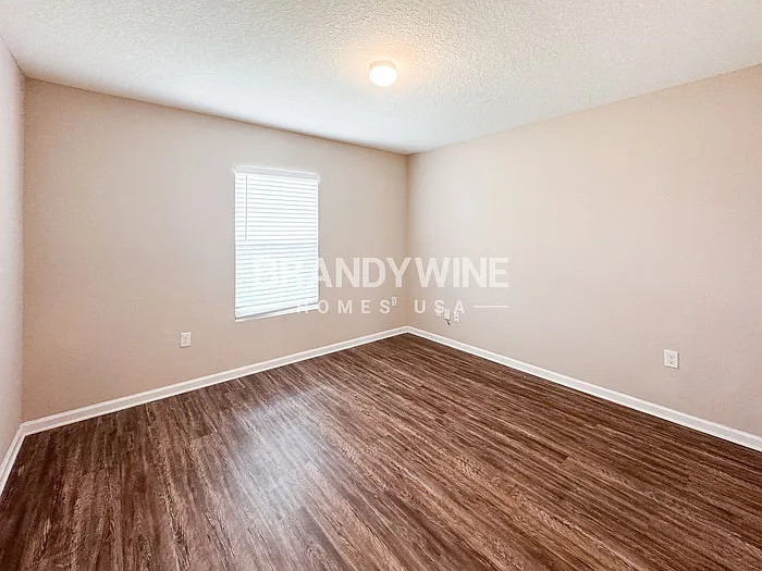 11269 Revolutionary Way — Photo 17