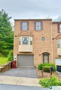 2027 Orchard Dr, Whitehall, PA, 18052