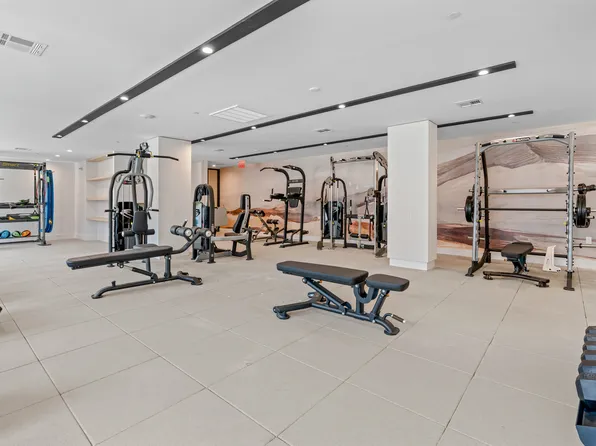 597 Grand Street image 9 of 39