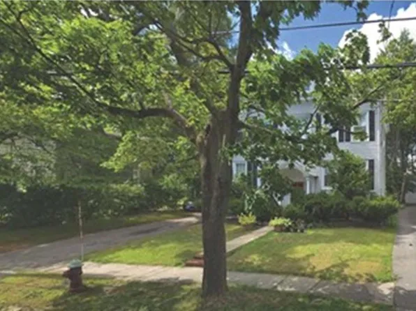 42 Warren Ave, Hyde Park, MA 02186