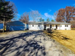 1653 E Green Street Rd, Centralia, IL 62801
