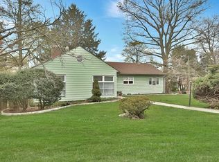 2 Augusta Pl, White Plains, NY 10603