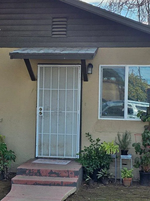 1 bed, 800 sqft, $875 — Photo 1