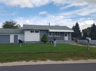 304 Farnstead Dr, Northwood, OH 43619