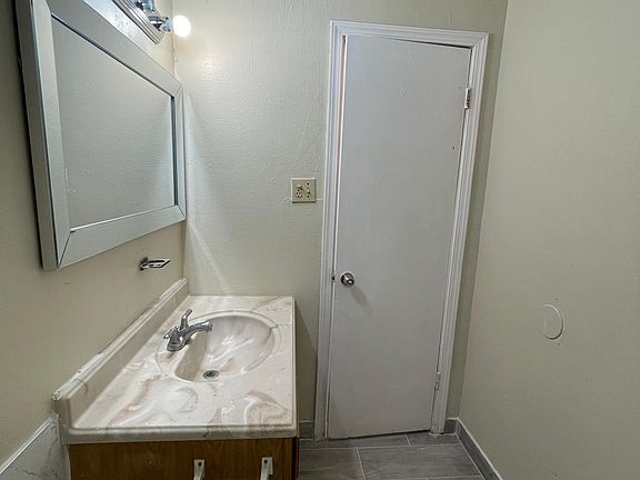 2nd image of 3409 Kent Ave #1