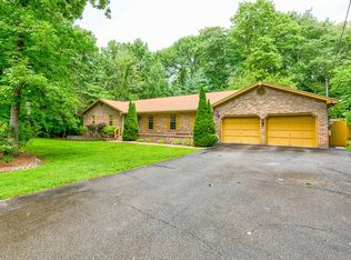5 Old Hickory Ln, Signal Mountain, TN 37377