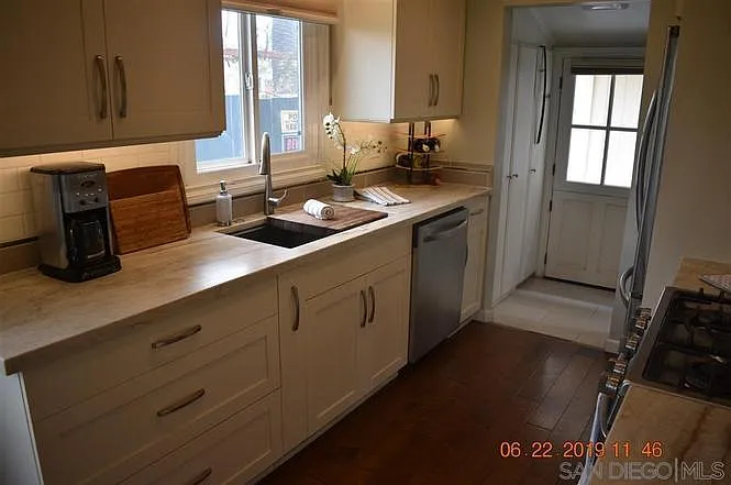 4304 Lamont St — Photo 4