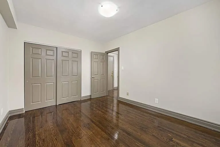 3 Broadway Ave — Photo 23