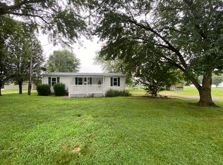 10871 Cedar Grove Rd, Marion, IL 62959