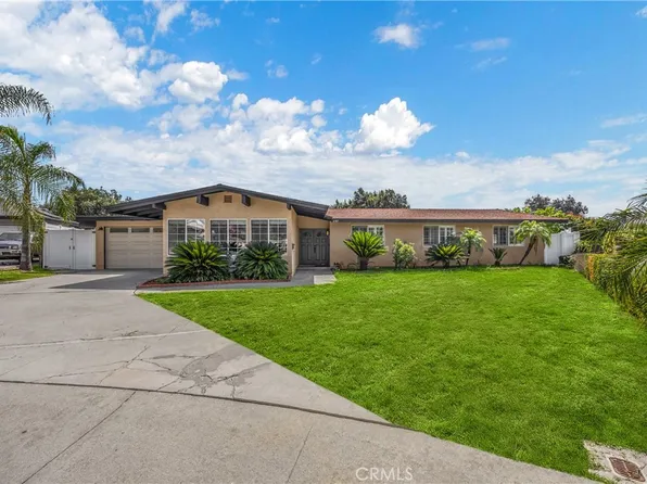 2105 N San Marcos Pl, Claremont, CA 91711