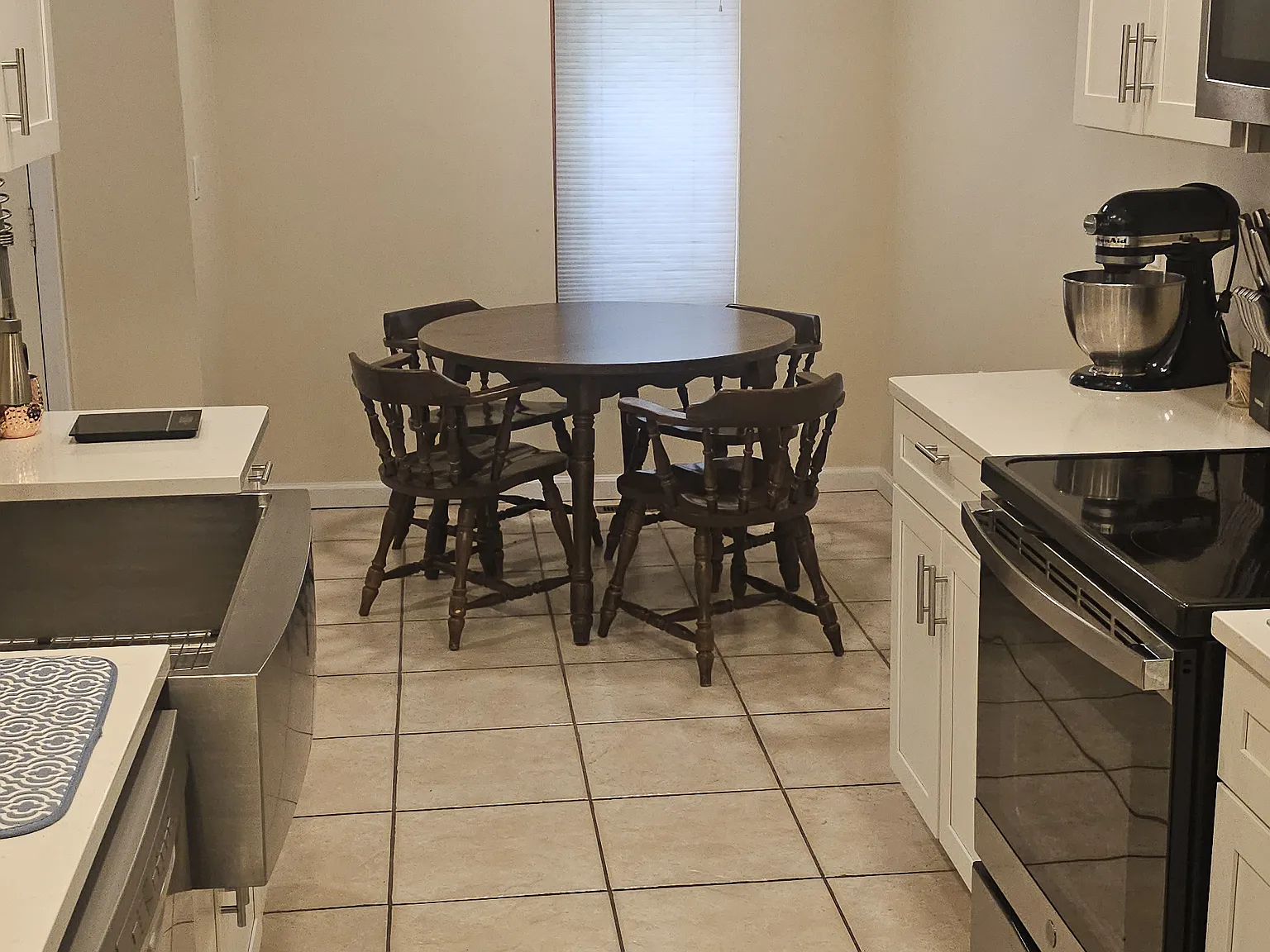 3 bed, 1750 sqft, $2,750 — Photo 4