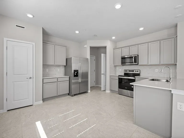 2737 Bright Bird Ln — Photo 11