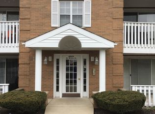6551 W School St APT 104B, Chicago, IL
