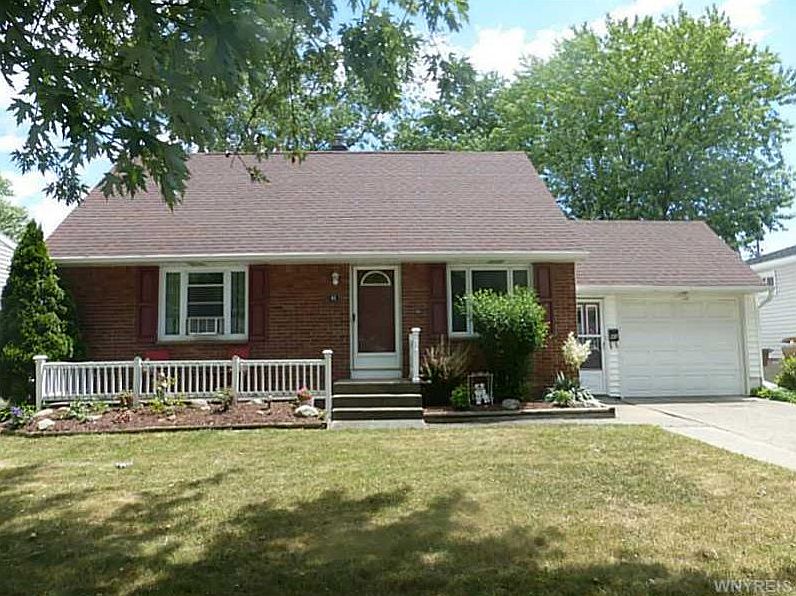 1st image of 45 Lois Dr
