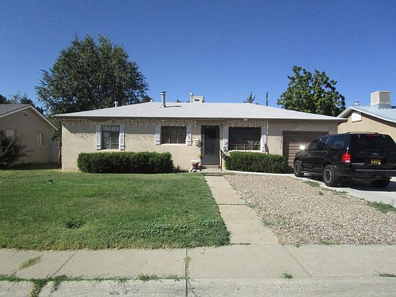 2nd image of 402 E Boyd Dr