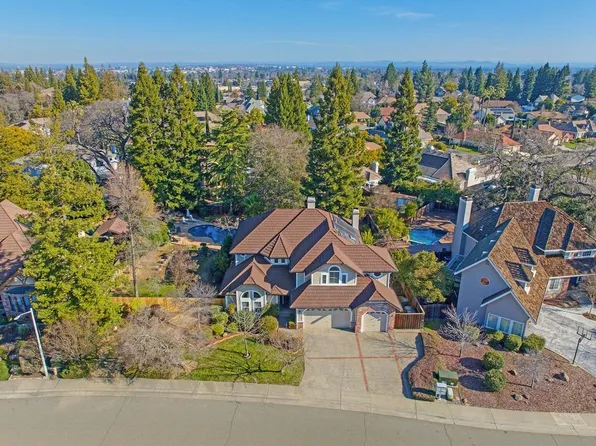 1021 Tanzania Dr, Roseville, CA 95661