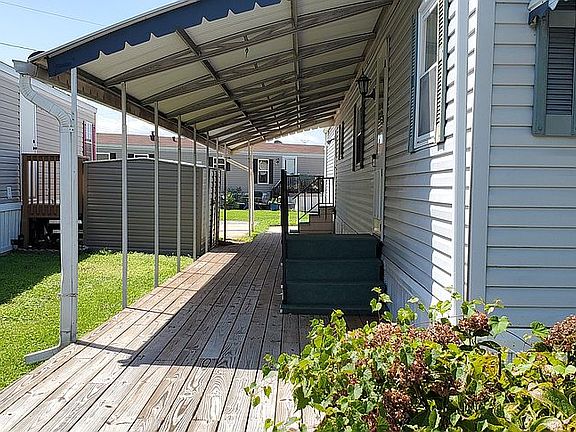 Long deck/awning