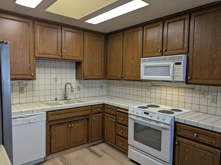 2377 Alta Garden Ln — Photo 5