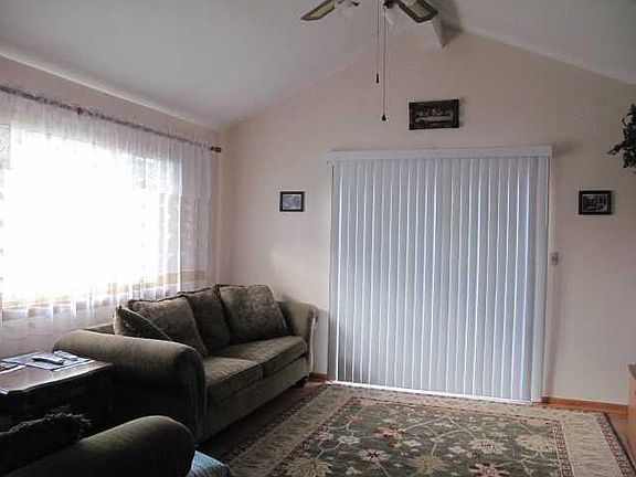 5th image of 4121 Brandes St
