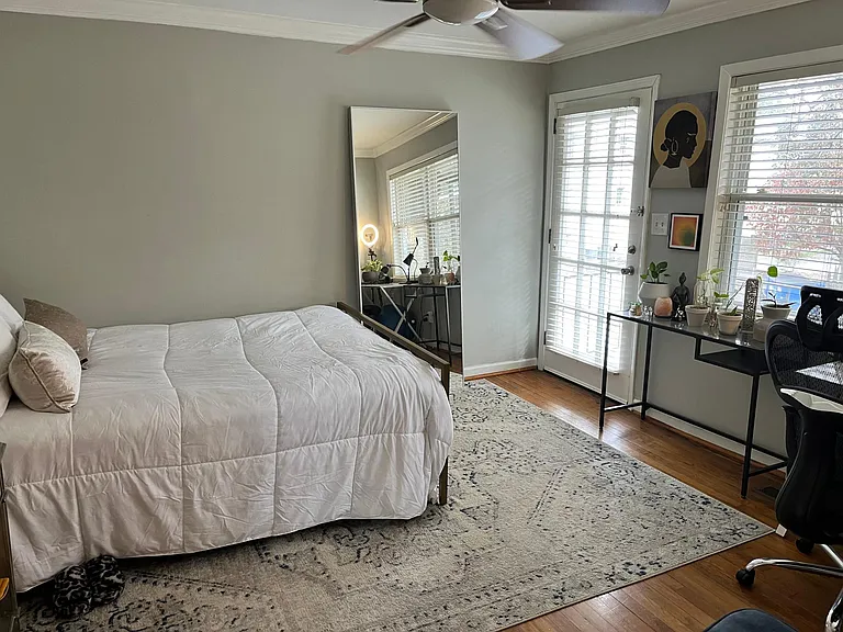 980 Greenwood Ave NE — Photo 7