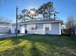 3806 Kansas Ave, Dickinson, TX 77539