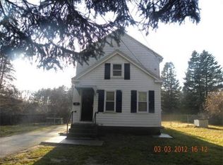 16 Main St, Plympton, MA 02367