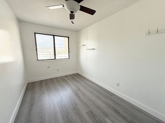 5th image of 3003 Ala Napuaa Pl APT 403