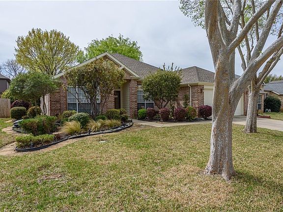2nd image of 328 Sweet Leaf Ln