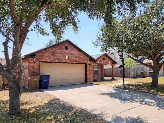 2nd image of 1908 Linsay Blvd