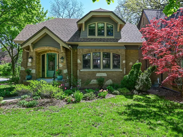 1946 Forest STREET, Wauwatosa, WI 53213