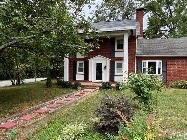 5221 Williard Rd, Oak Ridge, NC 27310