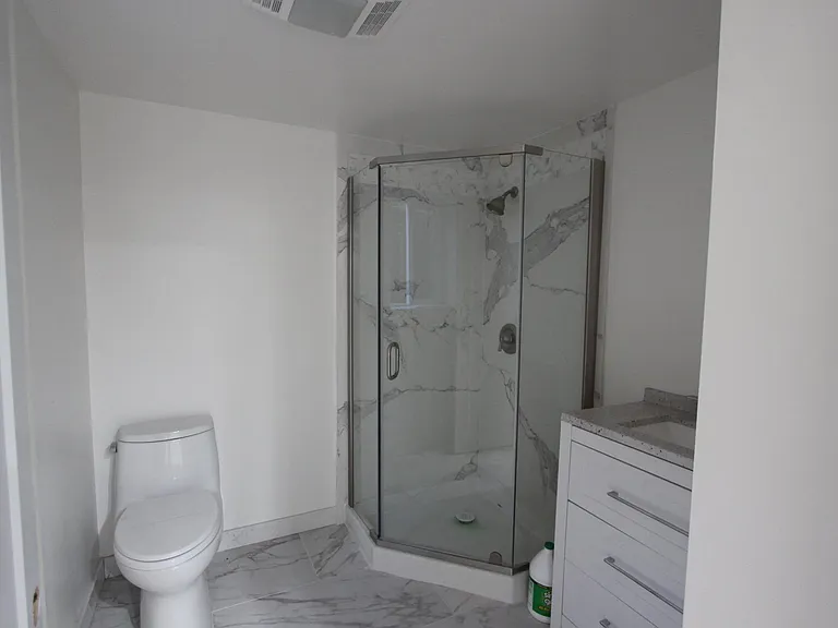 2024 E 23rd St — Photo 3