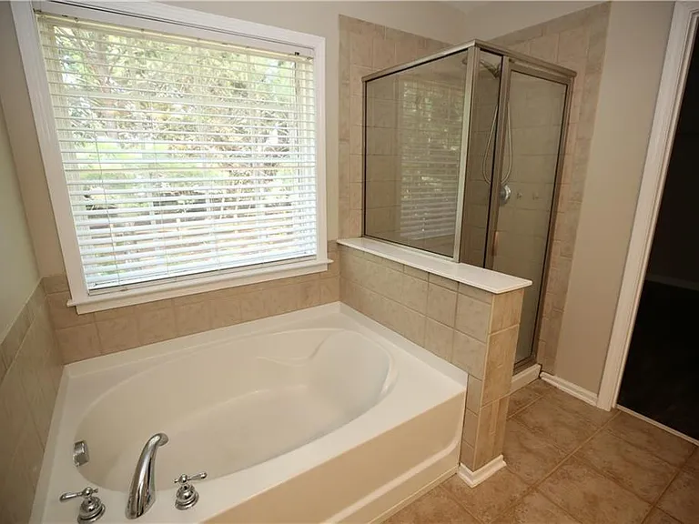 173 Parkmont Ct — Photo 11