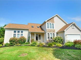 408 Old Country Rd, Rochester, NY 14612