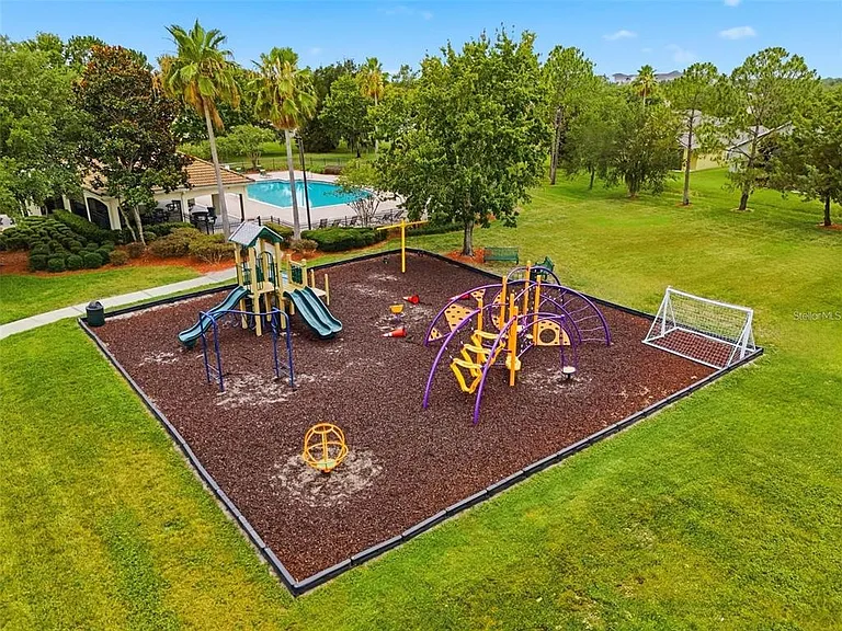 2819 Maguire Dr — Photo 40