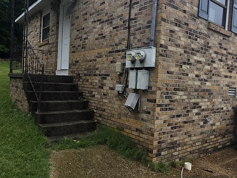 3312 Niagara Dr #B — Photo 1