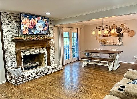 Open concept living/dining 