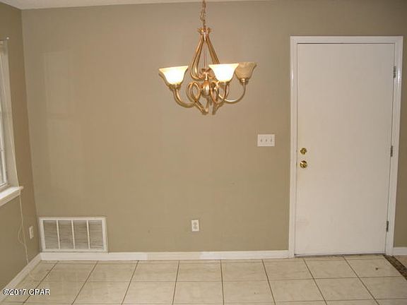 4th image of 1626 Black Creek Blvd