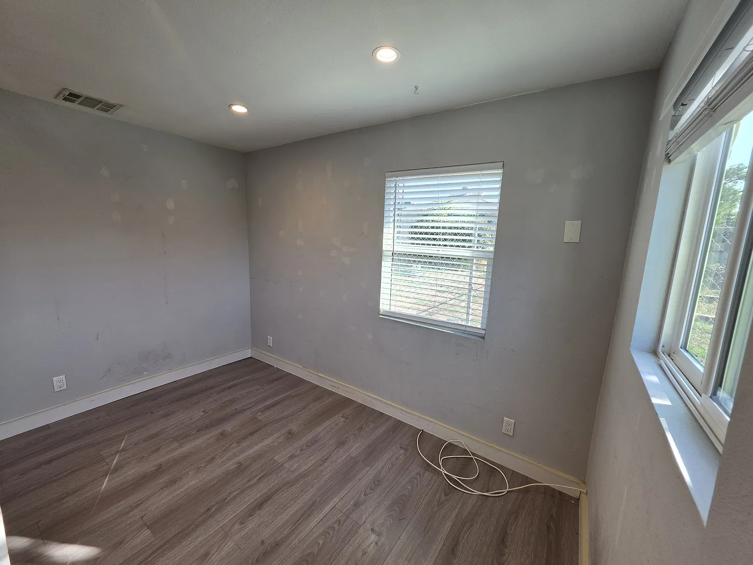 2 bed, 650 sqft, $2,295 — Photo 3