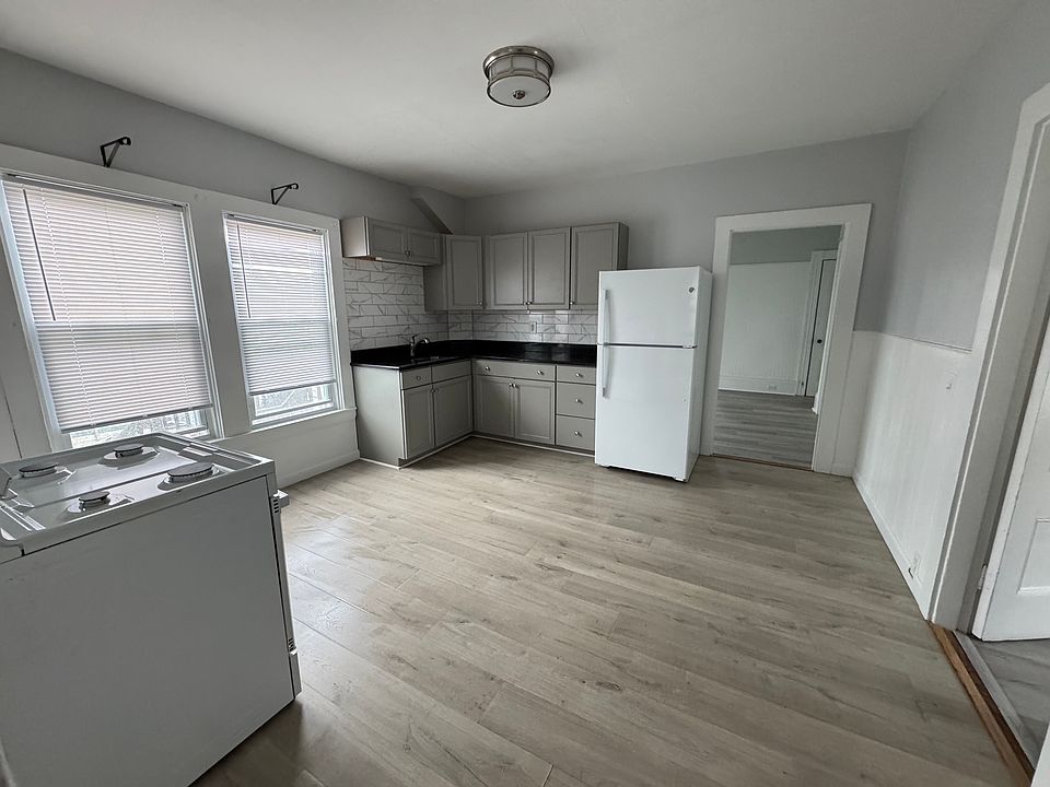 1st image of 126 Arch St APT 1