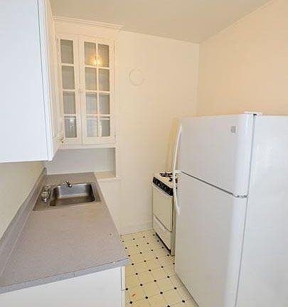 3rd image of 938 Geary St APT 501