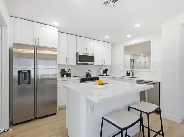 2219 S PALO VERDE Drive, Apache Junction, AZ 85120