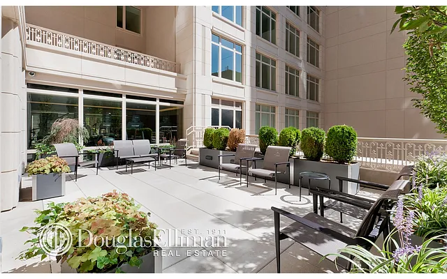 Rented by Douglas Elliman | media 20