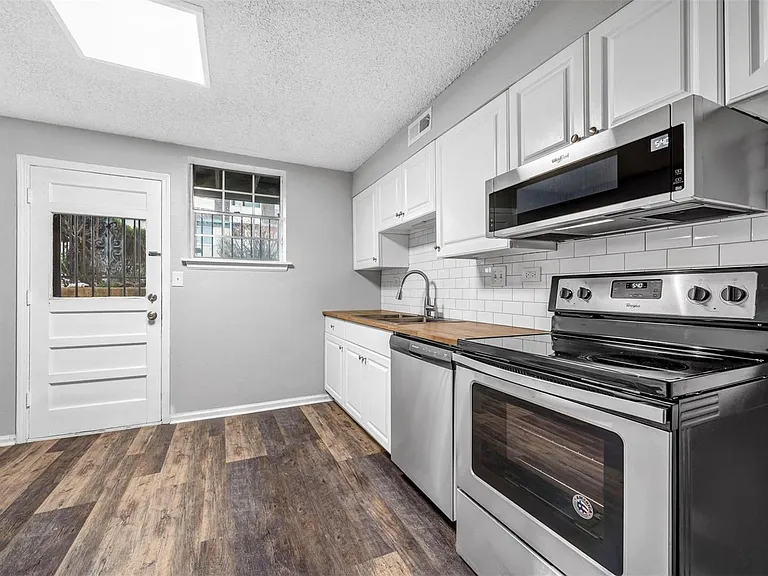 9330 E Girard Ave #7 — Photo 17