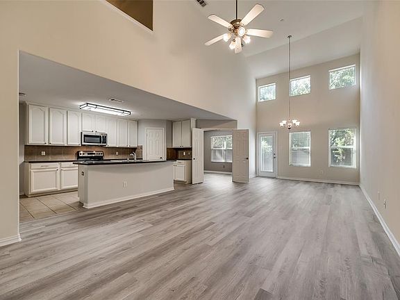 5th image of 9923 Wake Bridge Dr