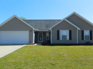 2225 Stepping Stone Dr, Effingham, SC 29541