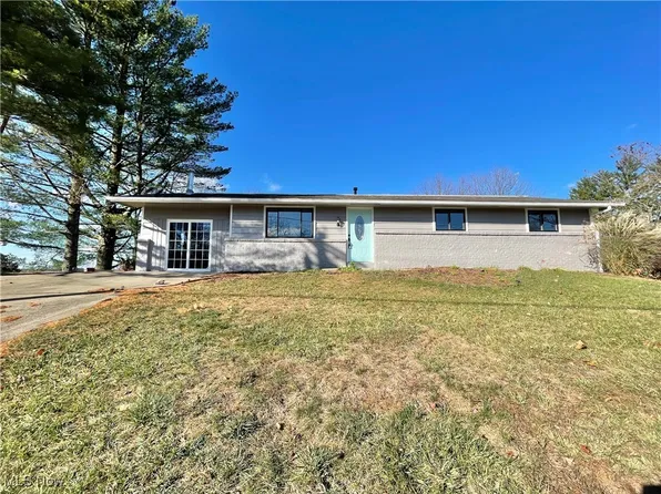 3835 Warren Chapel Rd, Marietta, OH 45750
