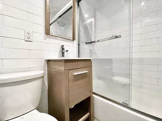 Rented by Voro NYC | media 3